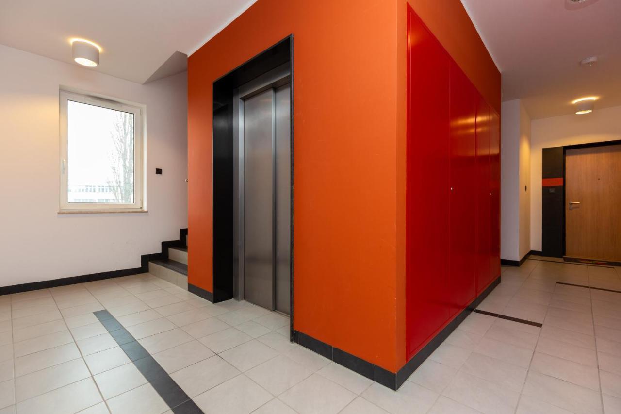 Kolorowy Goclaw Apartment By Noclegi Renters Варшава Екстериор снимка